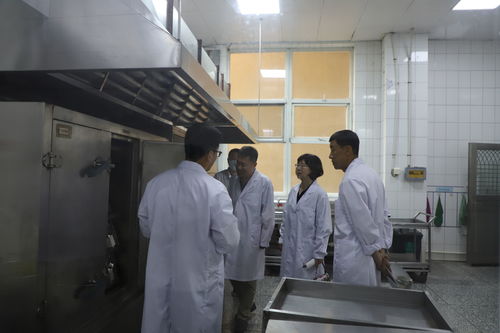 副校长严文复深入后勤服务集团督导检查食品安全与家政服务工作