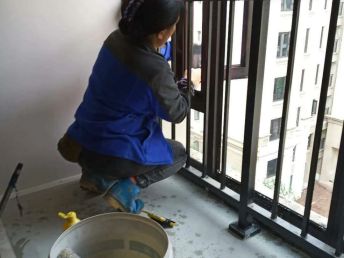 选择九龙坡区专业保洁公司 打造别墅家庭与钟点工的高品质清洁服务